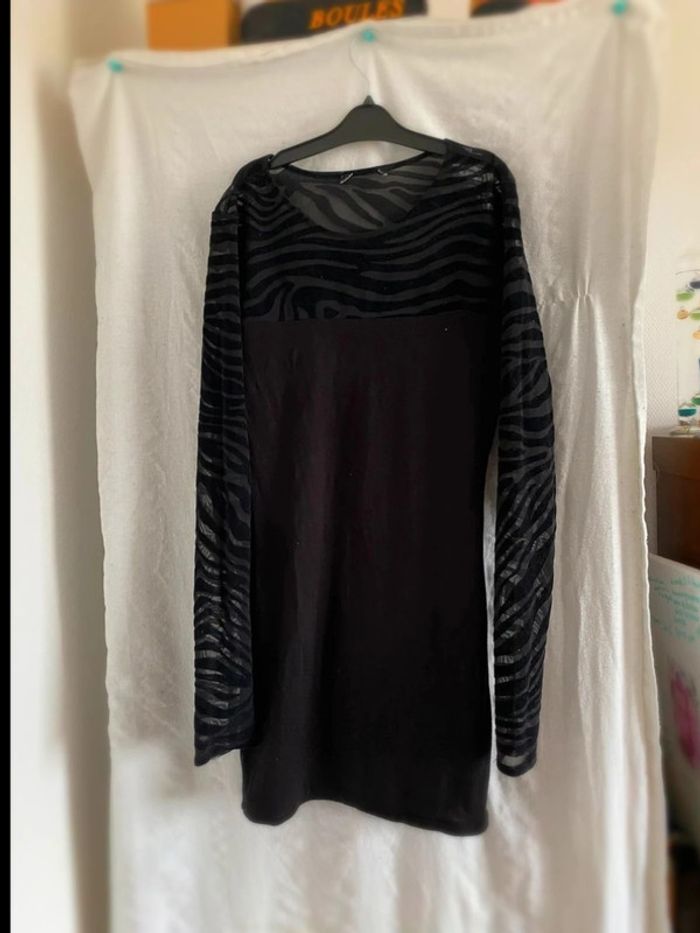 Robe noir