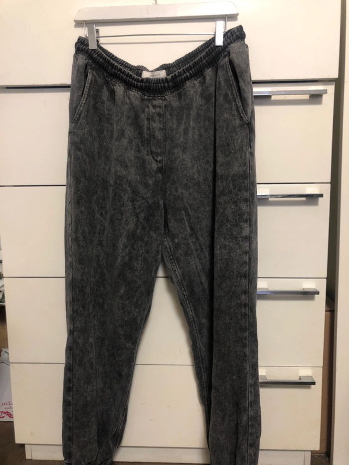 Pantalon cargo . Taille 44