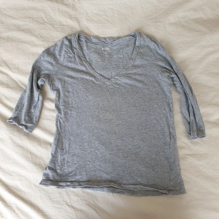 1 t-shirt manche 3/4 gris, taille XS, marque Sud, en très bon état