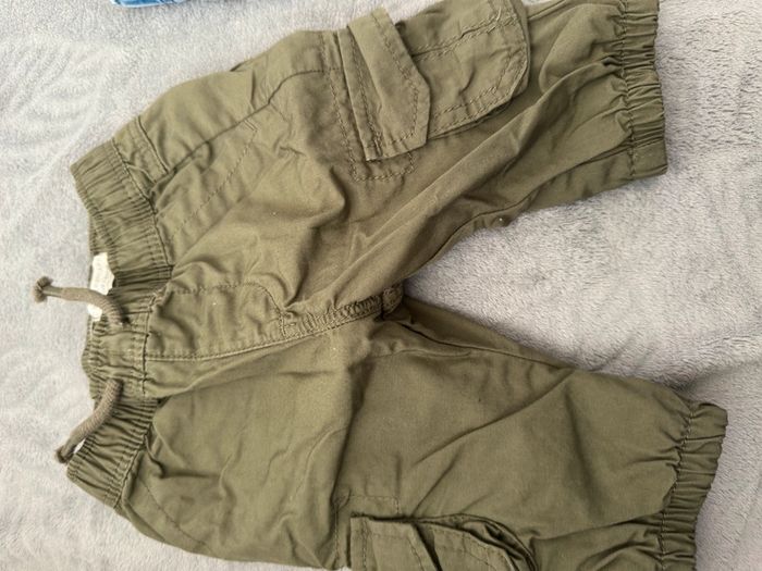 2 pantalon cargo et un jean - photo numéro 12