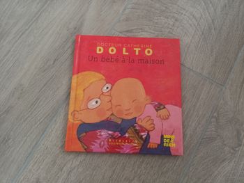 Livre Dolto - un bébé à la maison