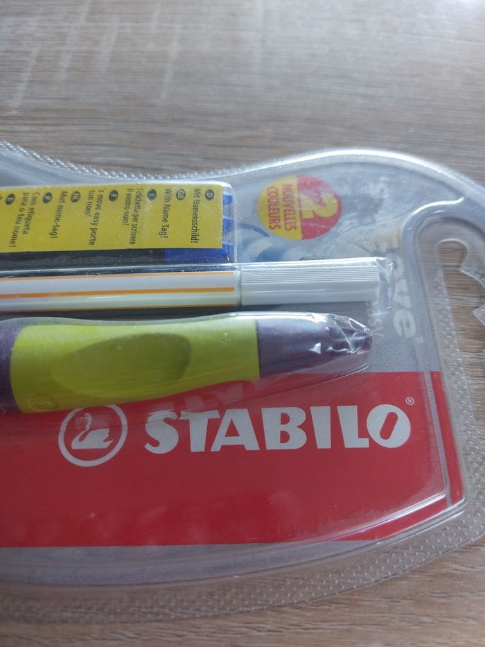 Stylo rechargeable stabilo - photo numéro 3