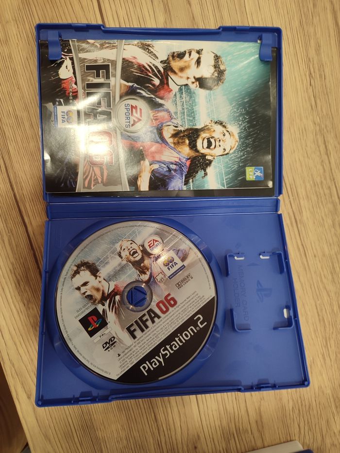FIFA 06 ps2 - photo numéro 3