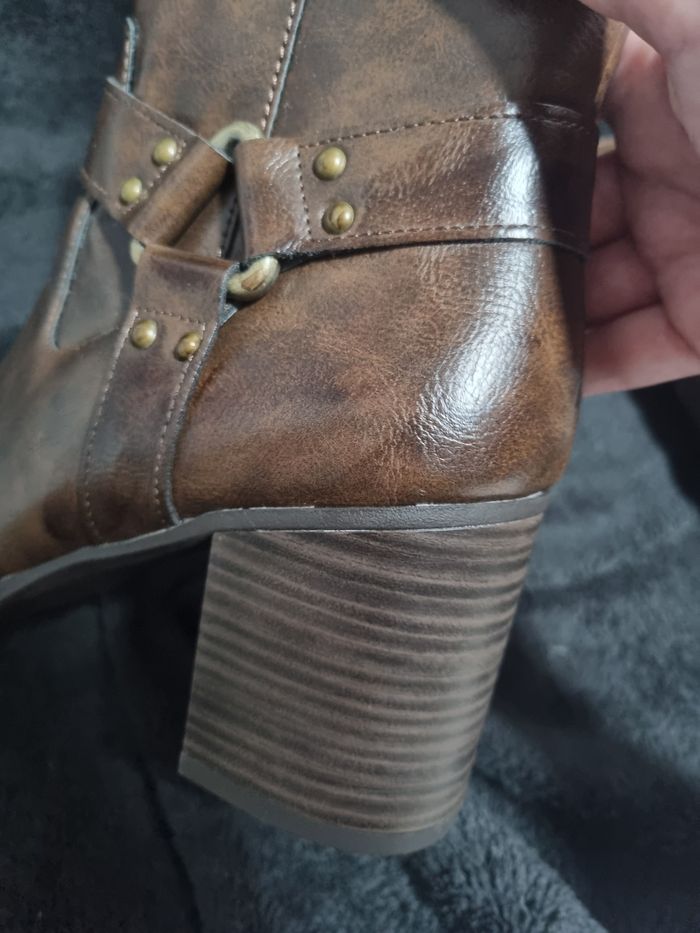 Paire De Bottines Marron A Talons - photo numéro 8
