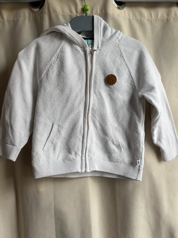 Veste à capuche 18 mois