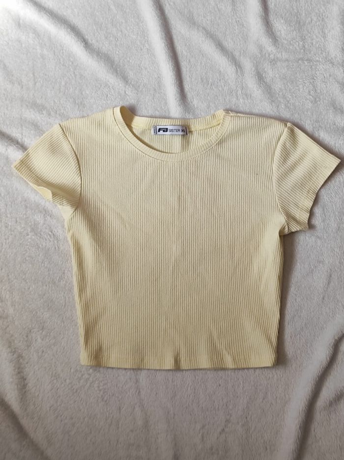 Tee shirt court Jaune pâle XS / 34 - photo numéro 2