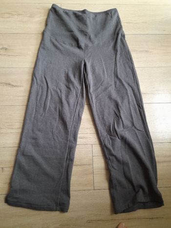 Pantalon de grossesse chaud