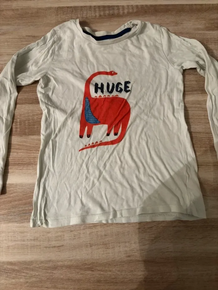 2 pyjamas 6-7ans - photo numéro 2