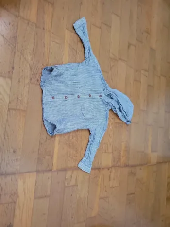 Chemise à capuche