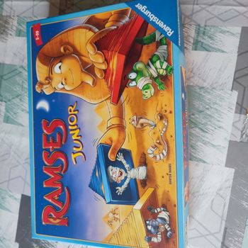 Jeux de société Ramsès junior neuf ravensburger déplacez les pyramides et retrouvez les animaux 2 a 4 joueurs des 5 ans