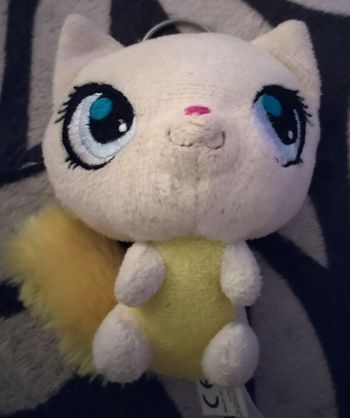 Peluche porte clef "Pet Shop" en très bon état