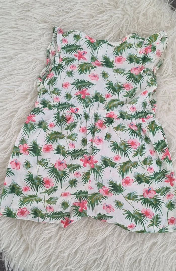 Belle combishort fleurie Zara - photo numéro 2
