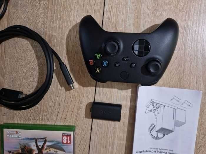 Microsoft Xbox Series X  1
To Console - Noir + 1 Jeux + Accessoires - photo numéro 5