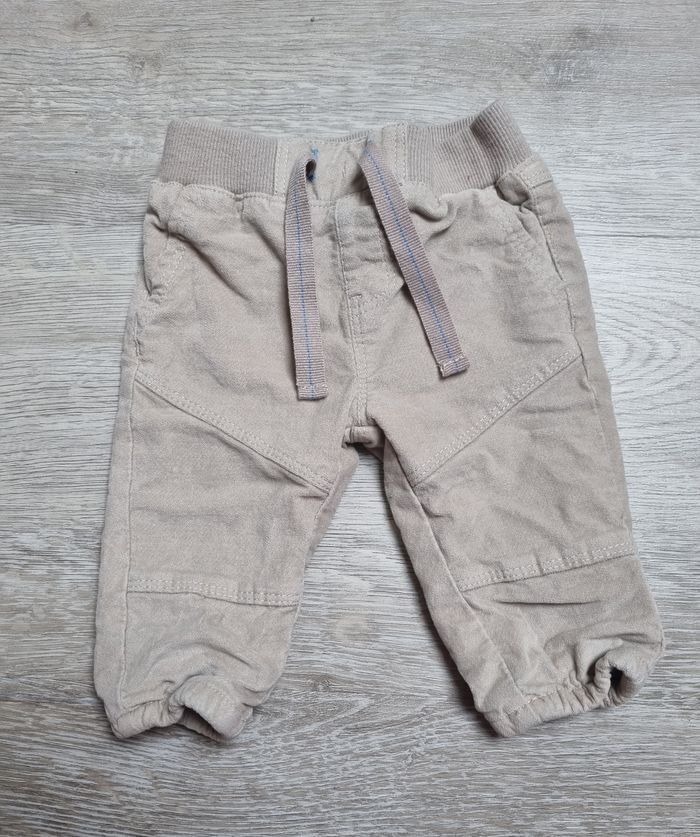 Pantalon Bébé 3 mois Velours côtelé Beige Unisexe Tres Bonne Etat