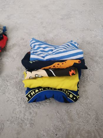 Lot de vêtements manches longues et courtes 3 et 4 ans