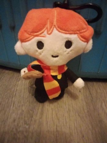 Peluche Ron Weasley Harry Potter en bonne état a 50 centime
