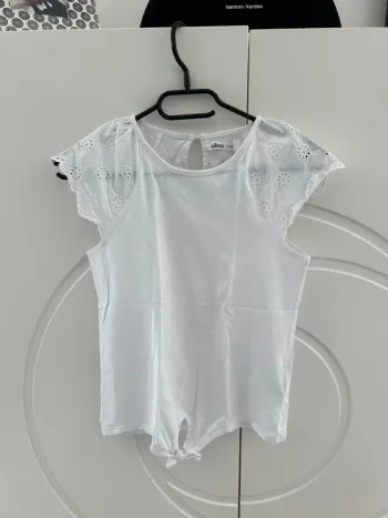T-shirt taille 12 ans