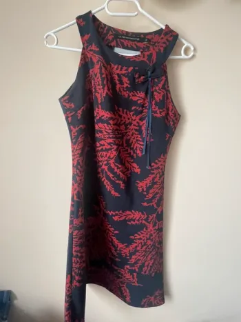 Robe marine fleurs orangées