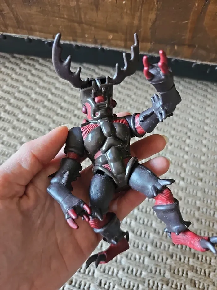 Figurine scarabée eventreur power rangers vintage - photo numéro 2