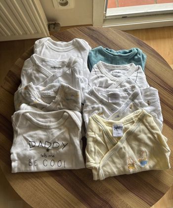 Lot de 8 body manche longue taille 1 mois