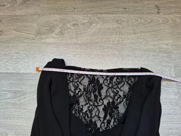 robe noir - photo numéro 7