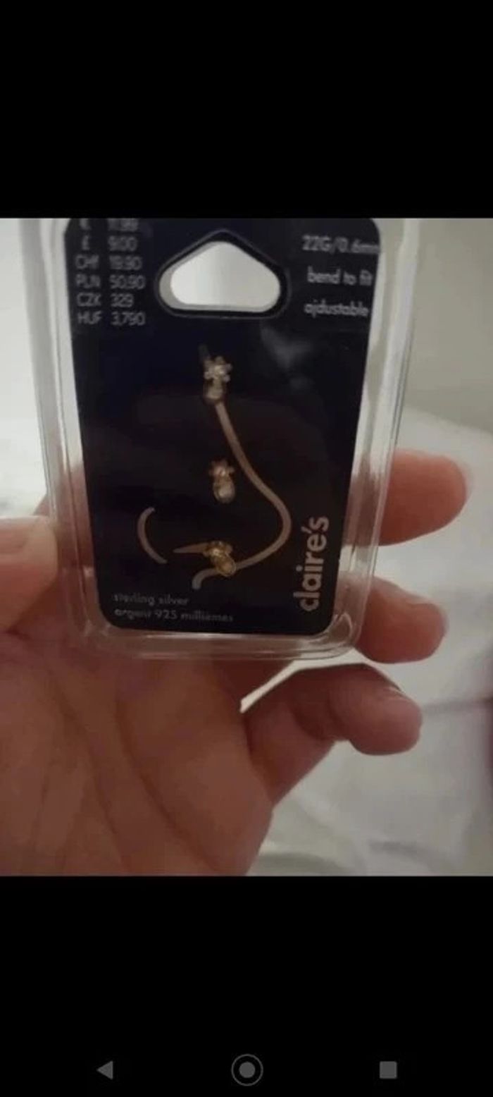 2 Piercing nez fleur en argent Claire's - photo numéro 4