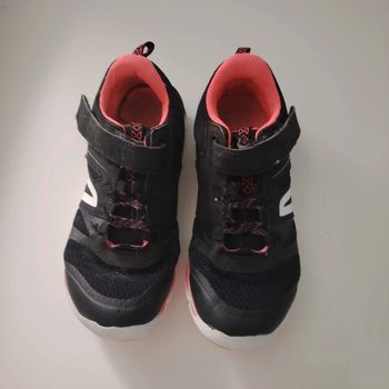 Baskets noires taille 34