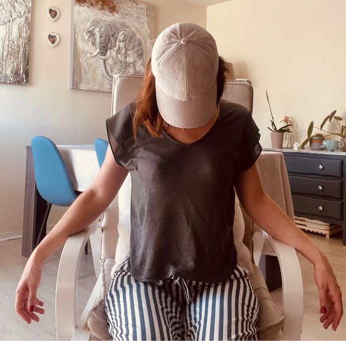 #T-shirt Naf Naf 🍀 - photo numéro 2