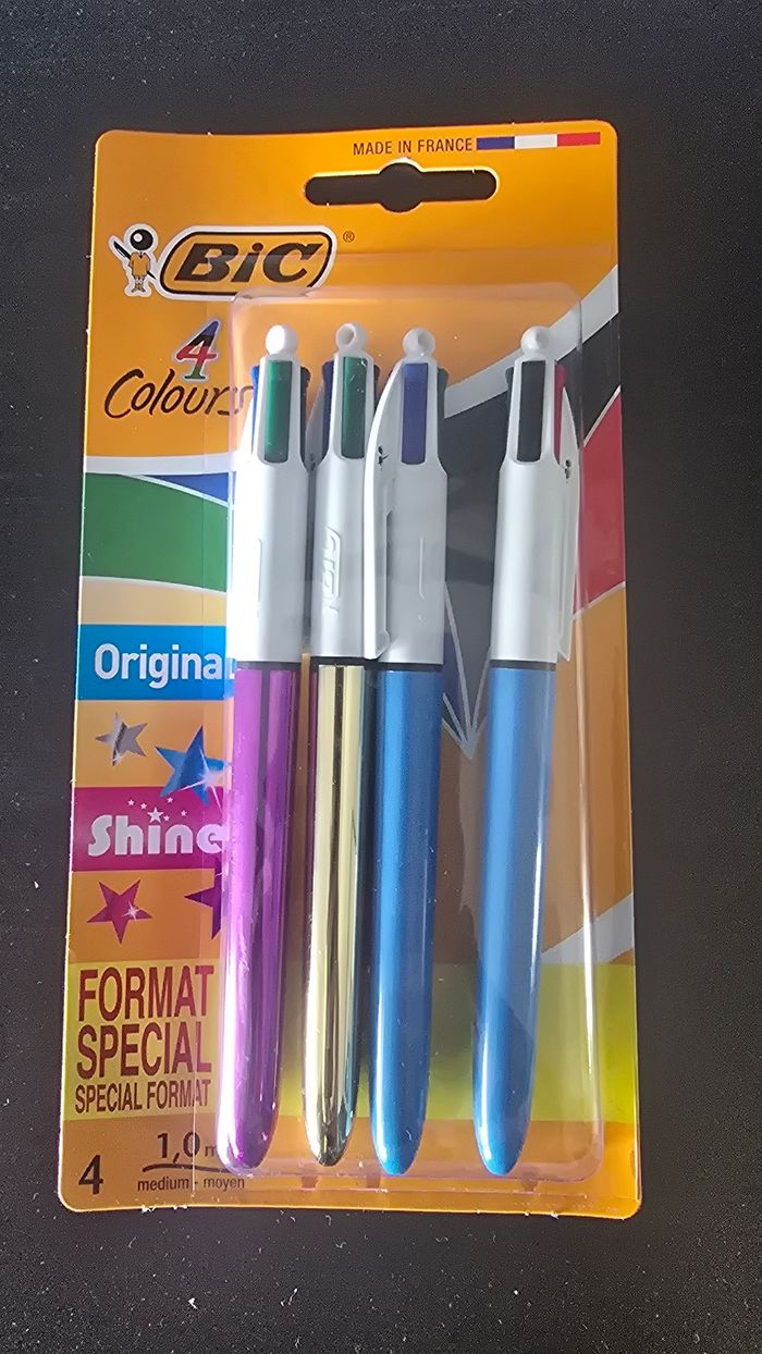 Lot de 4 Bic 4 couleurs Neuf