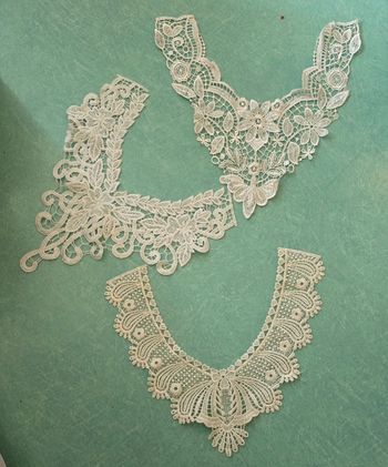 Col vêtement dentelles