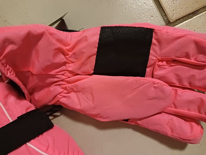Gants de neige Neuf - photo numéro 2