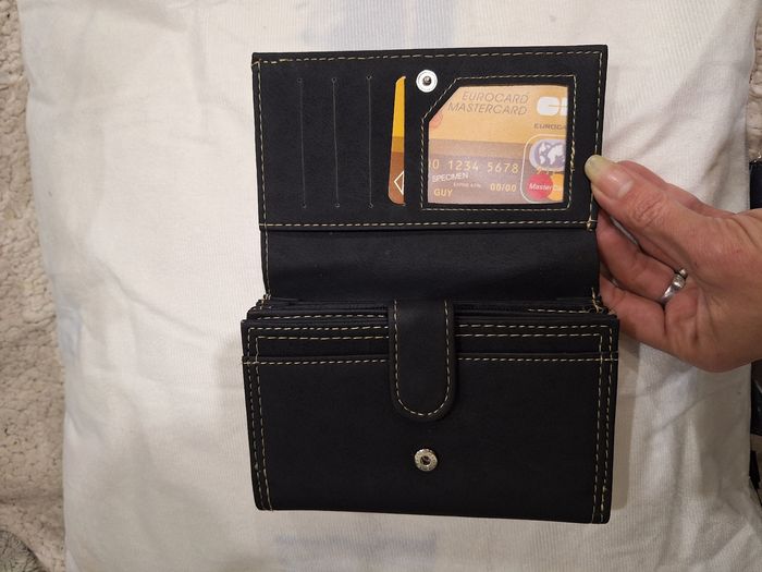 Porte feuille - photo numéro 3