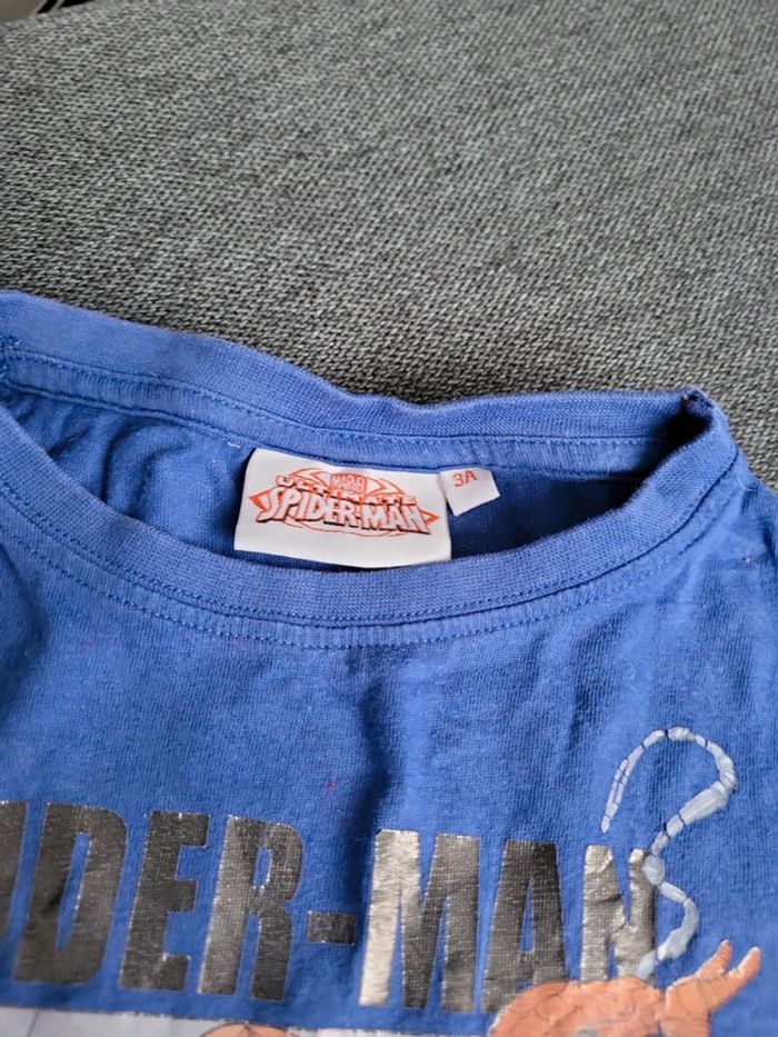 T shirt spiderman - photo numéro 2
