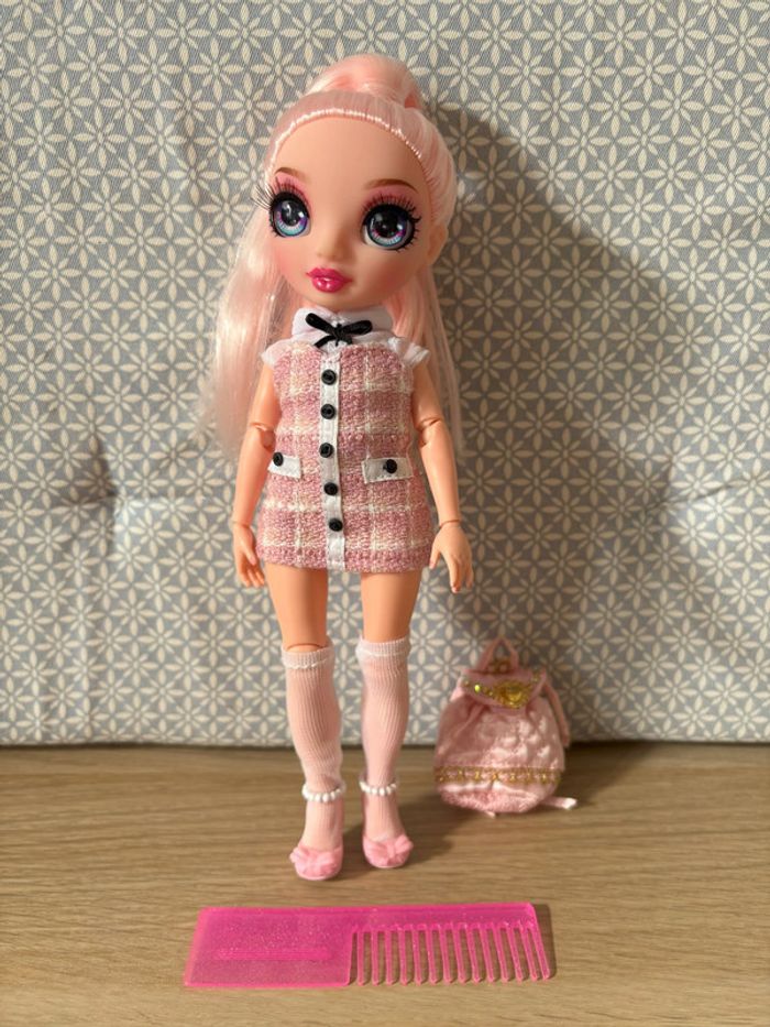 Poupée Bella Parker "Rainbow High"