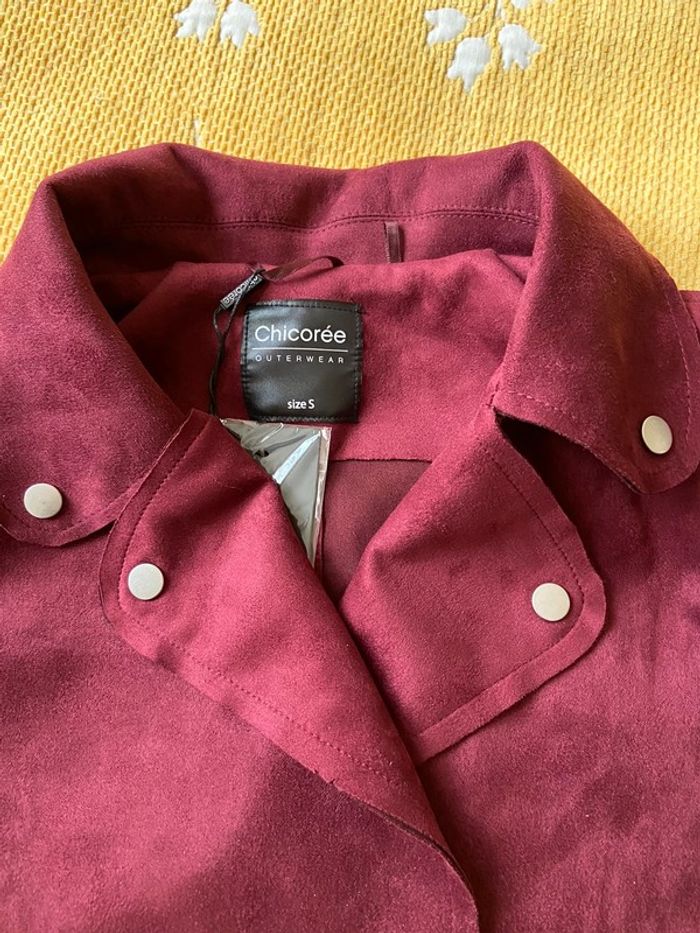Trenches bordeaux Chicoree , polyester /elastan, sans boutons, tissu comme velours, longueur de blou - photo numéro 9