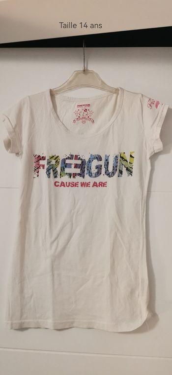 Tee-shirt taille 14 ans