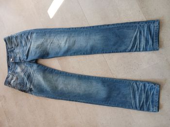 jean bleu brodé taille 40 Onado