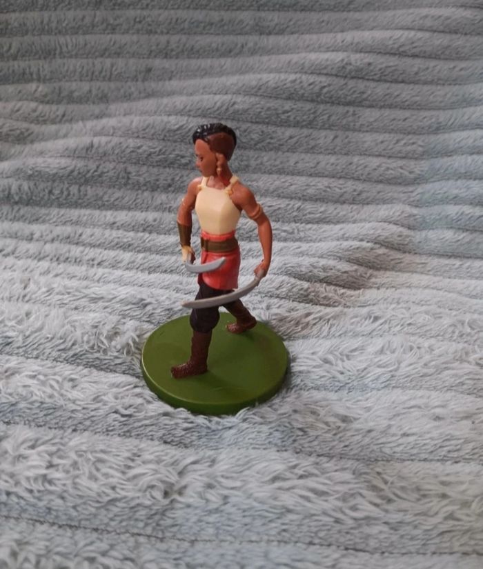 Figurine namaari eurodisney de raya et le dernier dragon - photo numéro 4