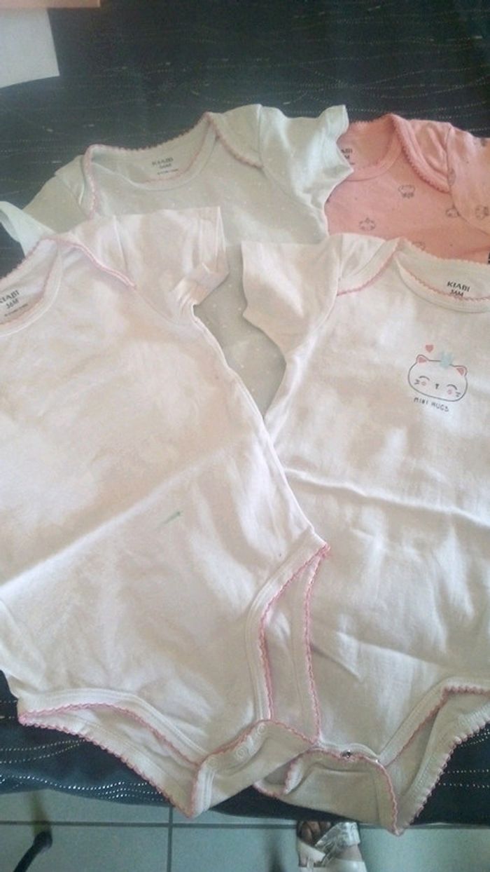 Lot bodies cadeaux - photo numéro 2