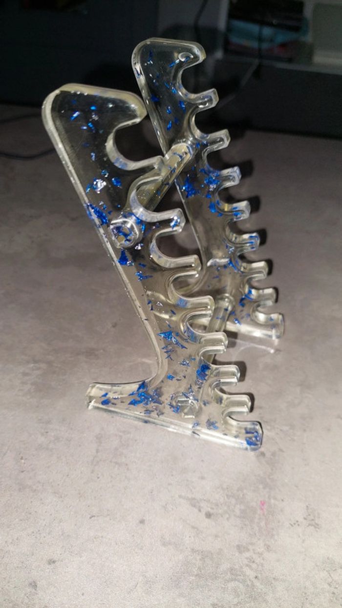 Porte crayon en résine - photo numéro 4