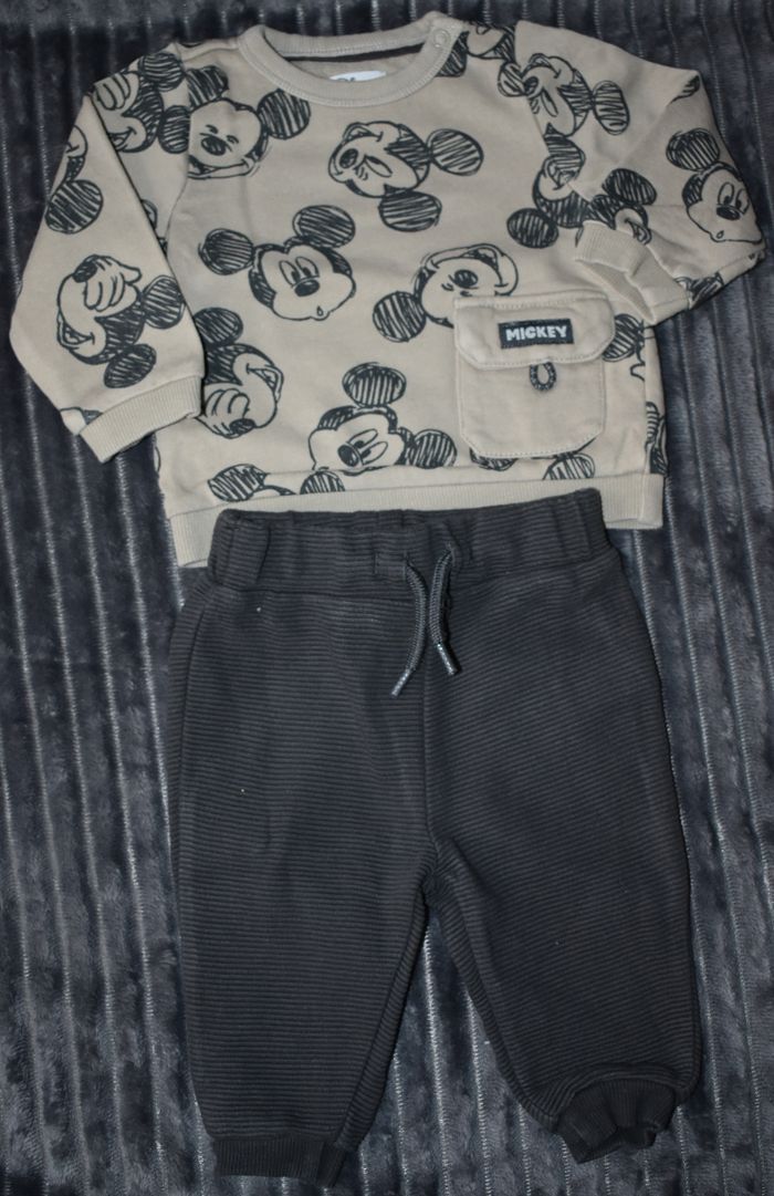 Ensemble Mickey T6mois