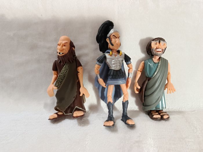 A saisir : lot figurines " Les romains" ( asterix aux Jeux olympiques ) Edition 2007