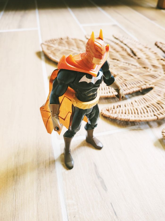 🦇Batman figurine Dc comics Battle spike avec armure de combat marque Mattel 2003 - photo numéro 3