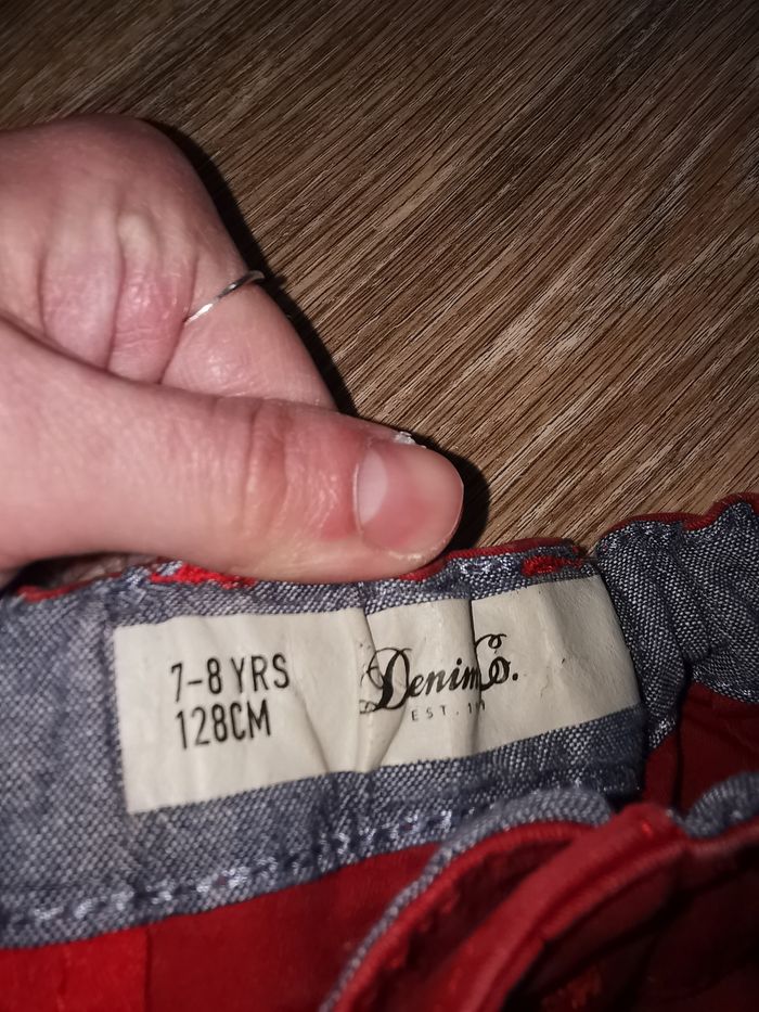 Bermuda rouge - photo numéro 2