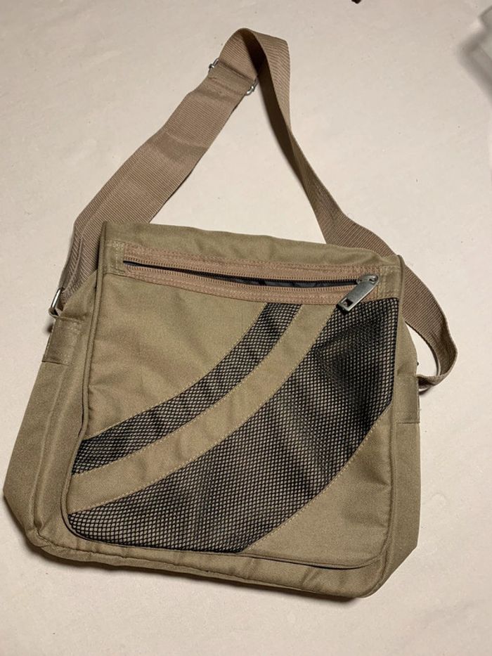 Sac à bandoulière kaki et noir