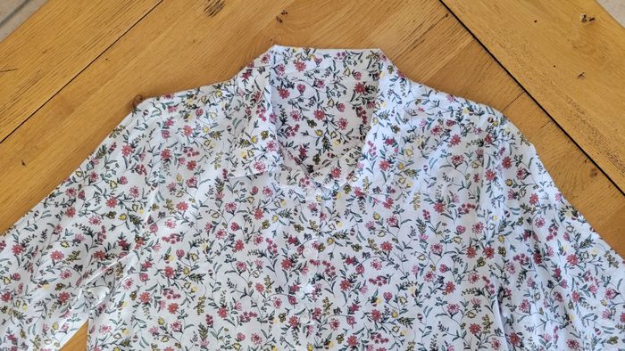 Chemise en coton légère et agréable motif fleuri taille 40 - photo numéro 6