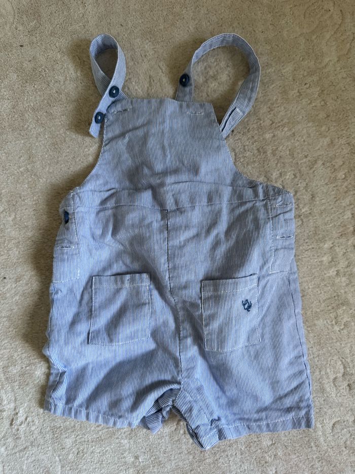 Combi short cyrillus 6 mois peu porté