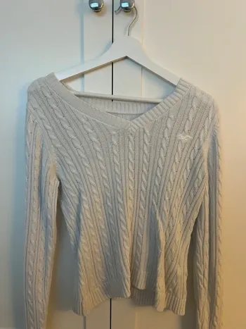Hollister knit