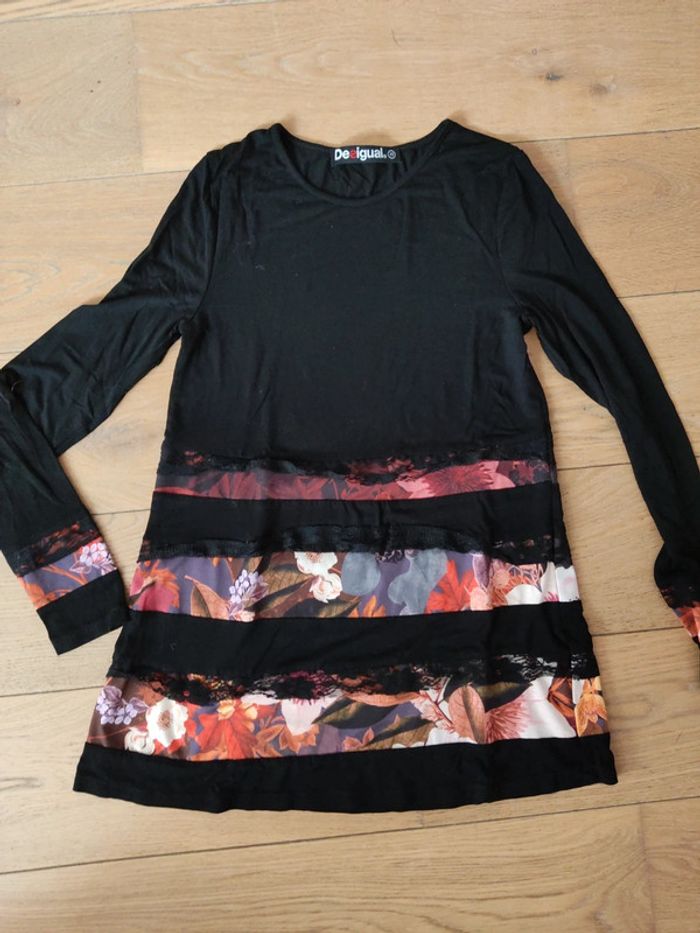 t-shirt fin Desigual dentelle