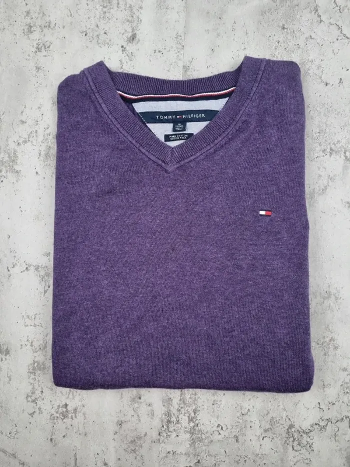 Pull col V Tommy Hilfiger violet – Taille XL Homme - photo numéro 2